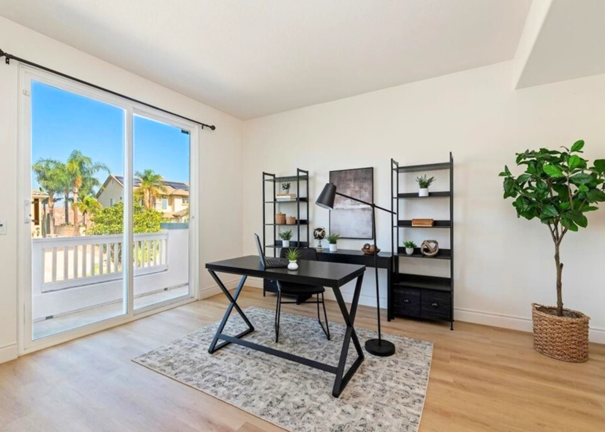 Staging a Modern Home Office